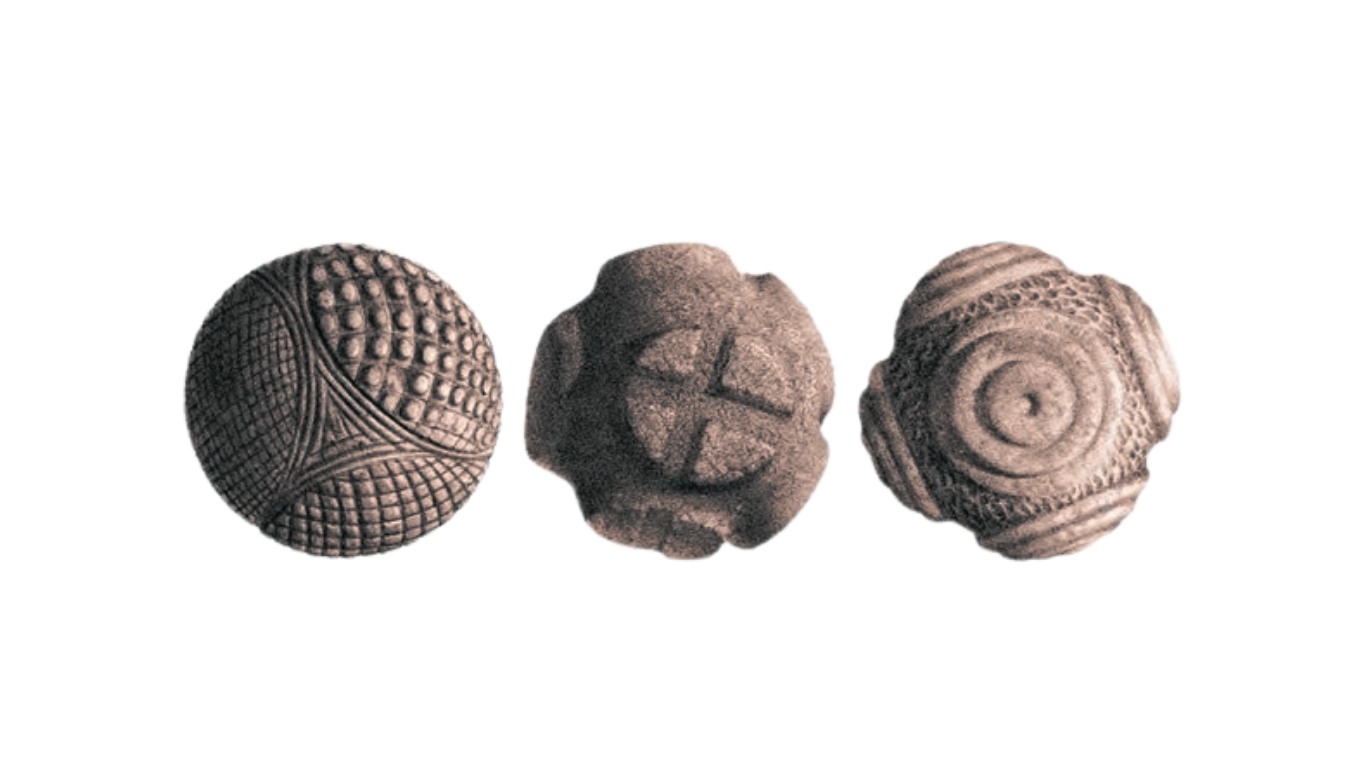 Neolithic carved stone balls — design reference for the Loch Fyll closure